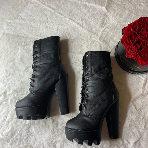 Shoes - Women’s Black Platform Combat Boots
